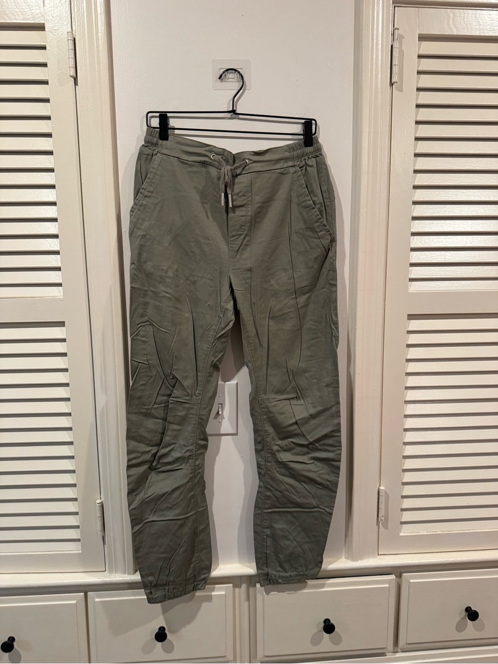 BlankNYC Men's Let It Go Joggers, Size Large, Olive Green,